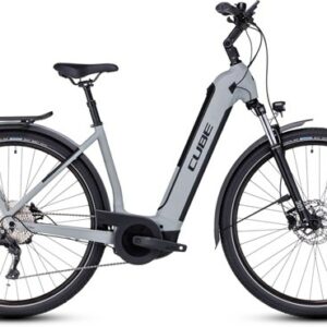 Cube Kathmandu Hybrid One 625 Easy Entry