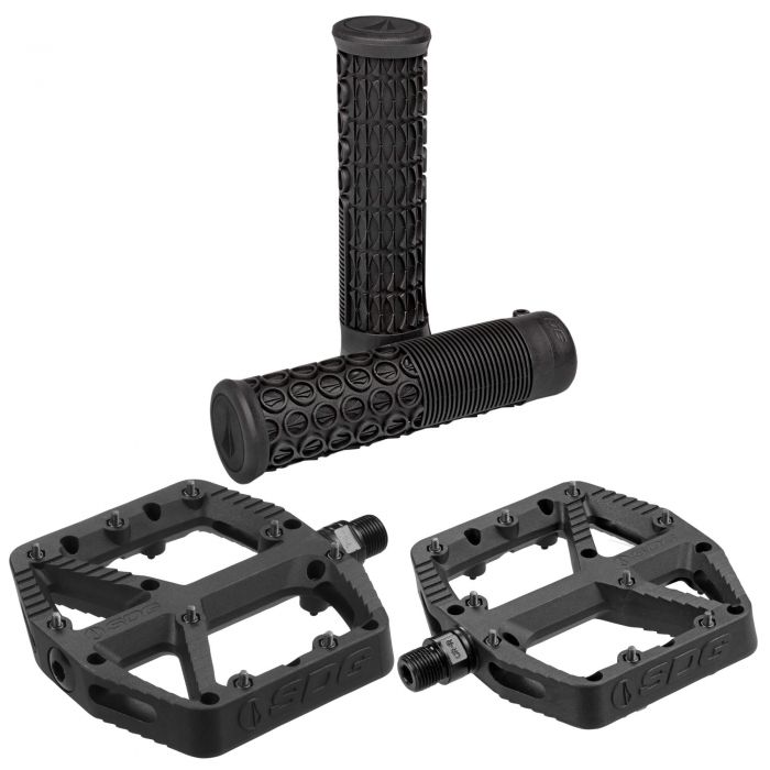 SDG Comp Pedals & Thrice Grips - Black SDG Comp Pedals & Thrice Grips - Black